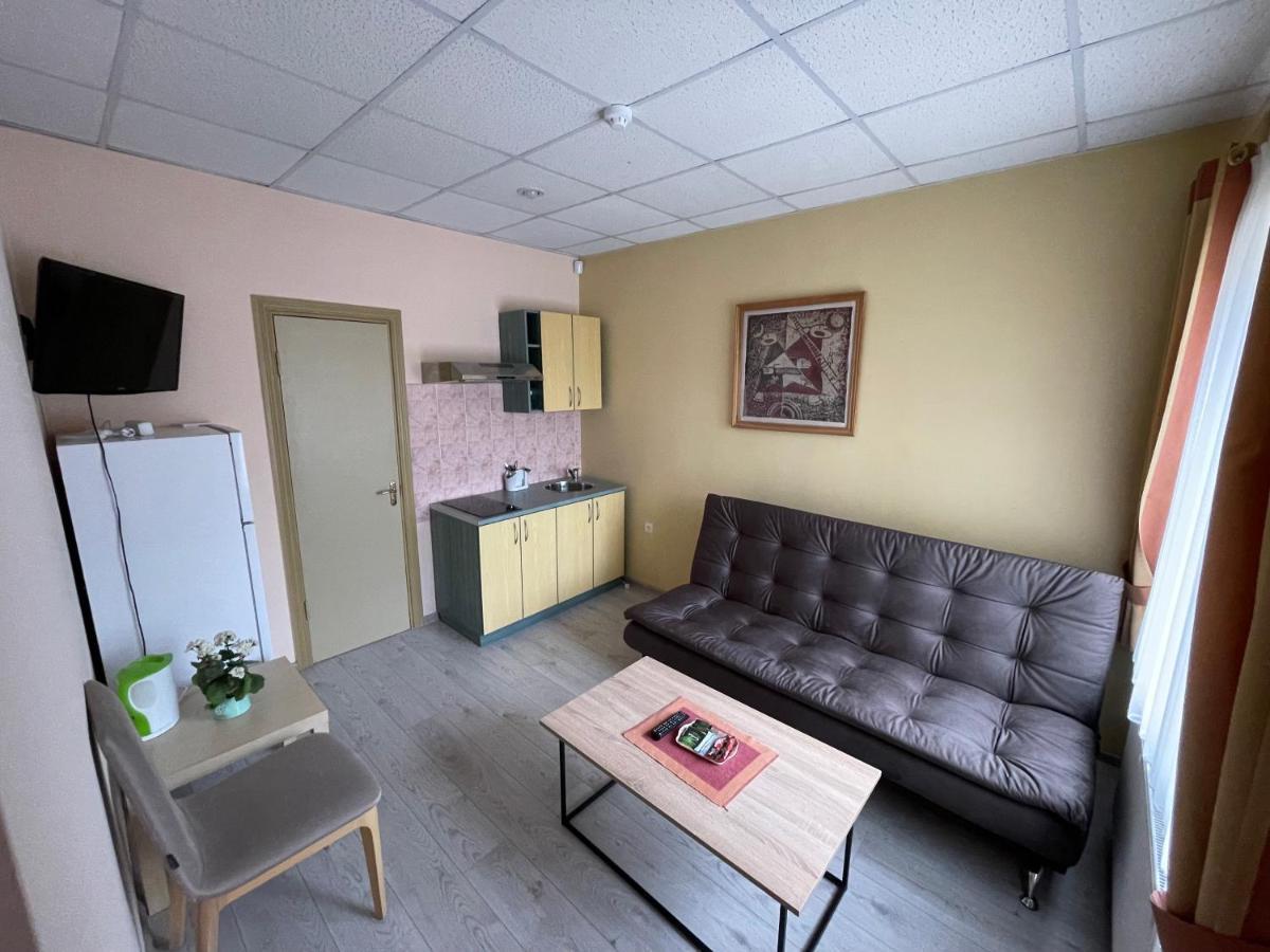 Medziotoju Kiemelis Hotel Palanga Luaran gambar