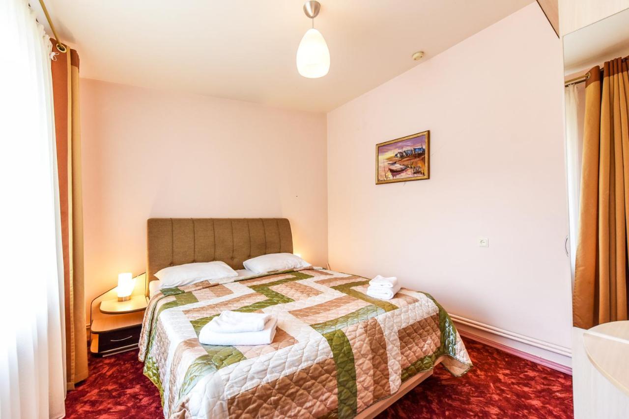 Medziotoju Kiemelis Hotel Palanga Luaran gambar